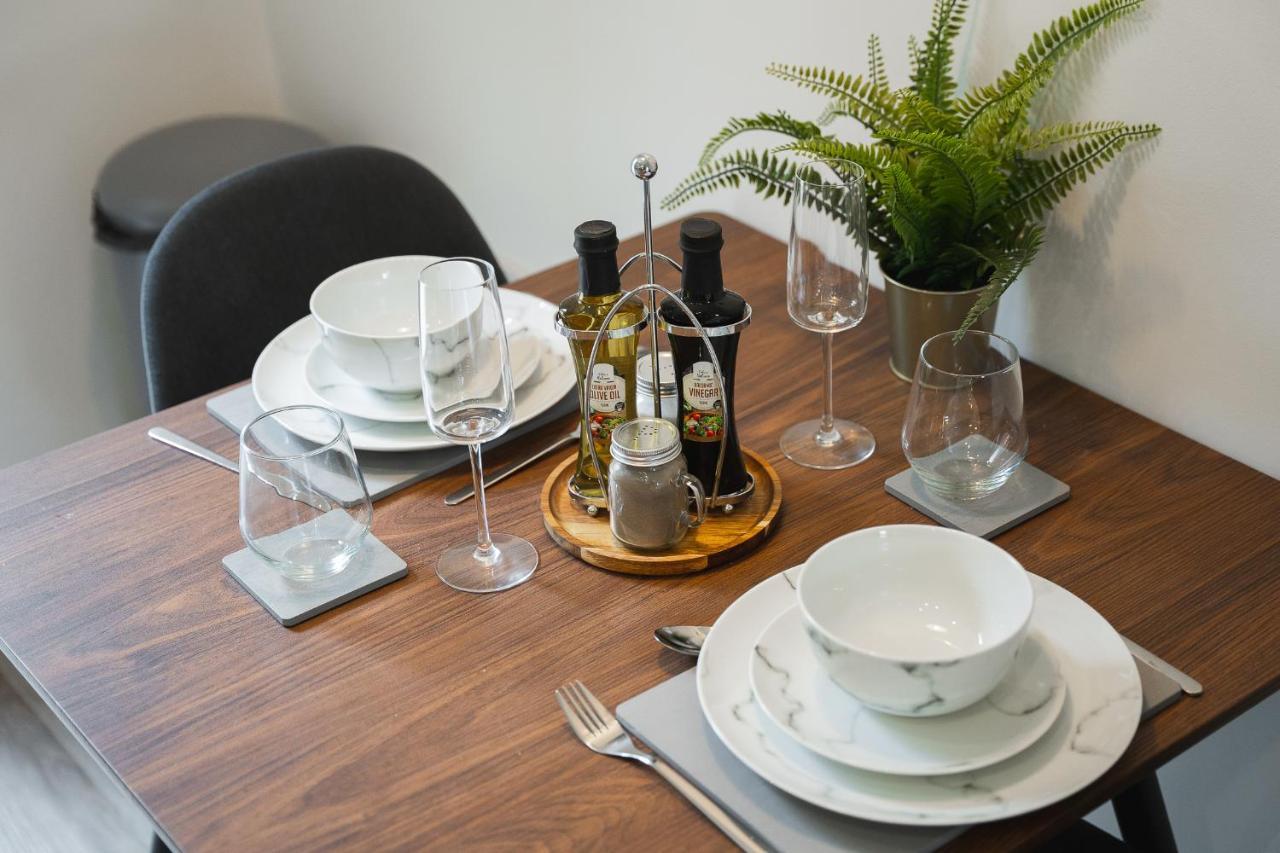 Modern 1-Bed Apartment - City Centre - Free Wi-Fi - New - マンチェスター エクステリア 写真
