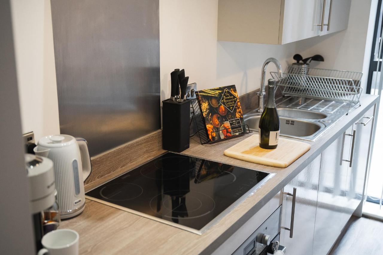 Modern 1-Bed Apartment - City Centre - Free Wi-Fi - New - マンチェスター エクステリア 写真